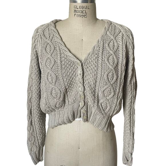Jones New York Cropped Handknit Cardigan Sweater in Oatmeal Beige Size Medium - Picture 1 of 6